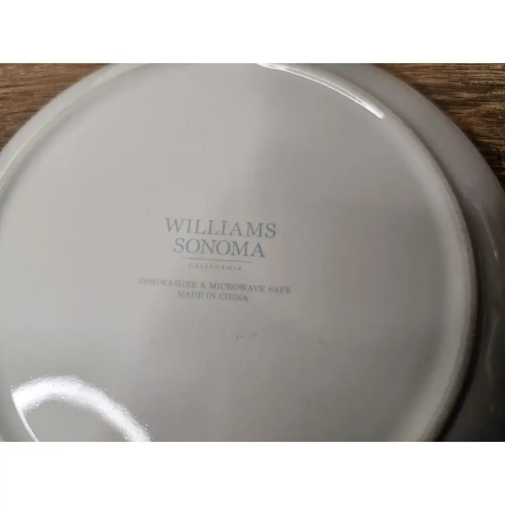 Williams Sonoma Blue Damask Easter Bunny Rabbit Salad‎ Dessert Plates Set Of 4